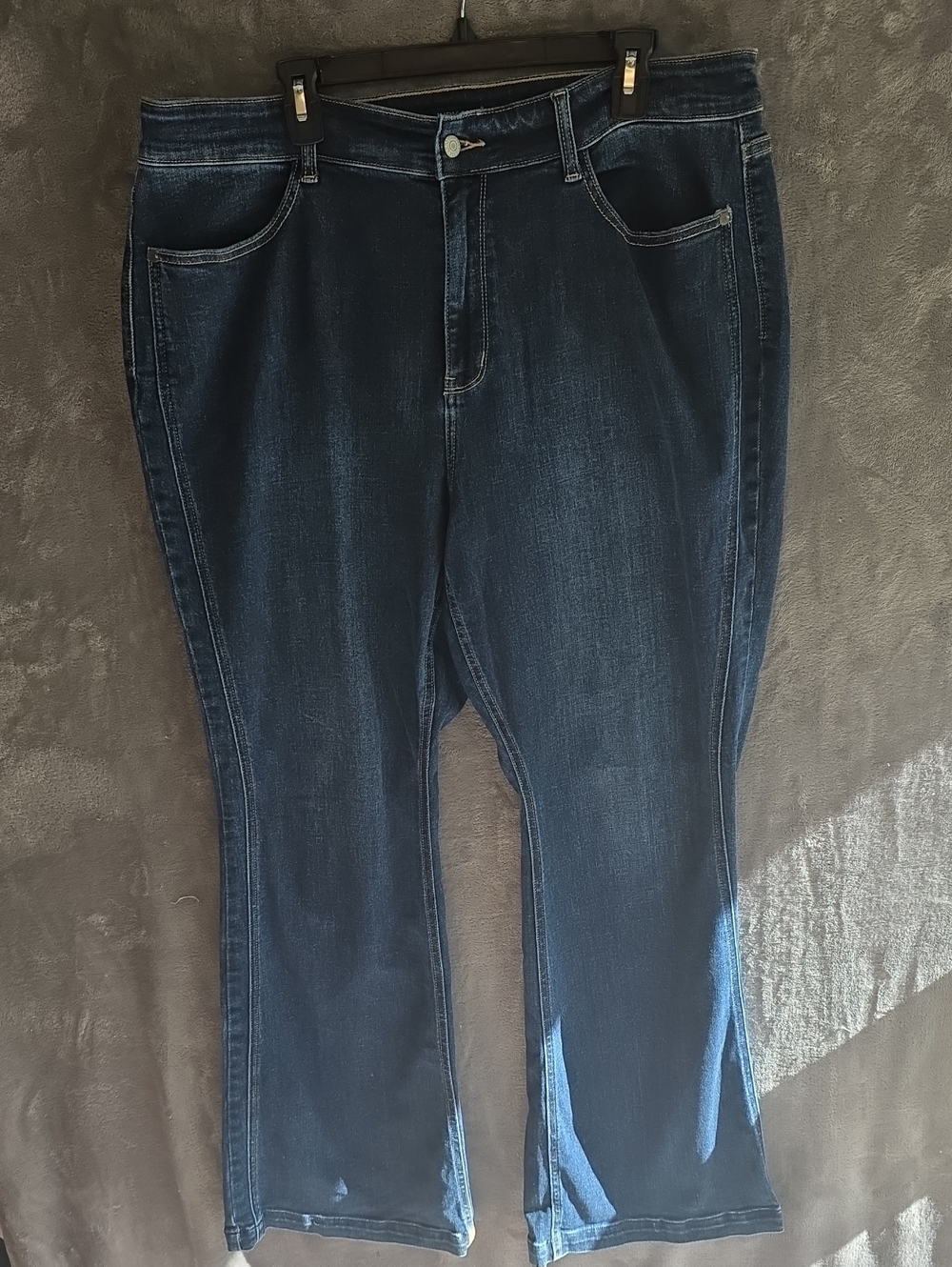 Judy Blue Dark Wash Flare Leg Jeans. Size 20W